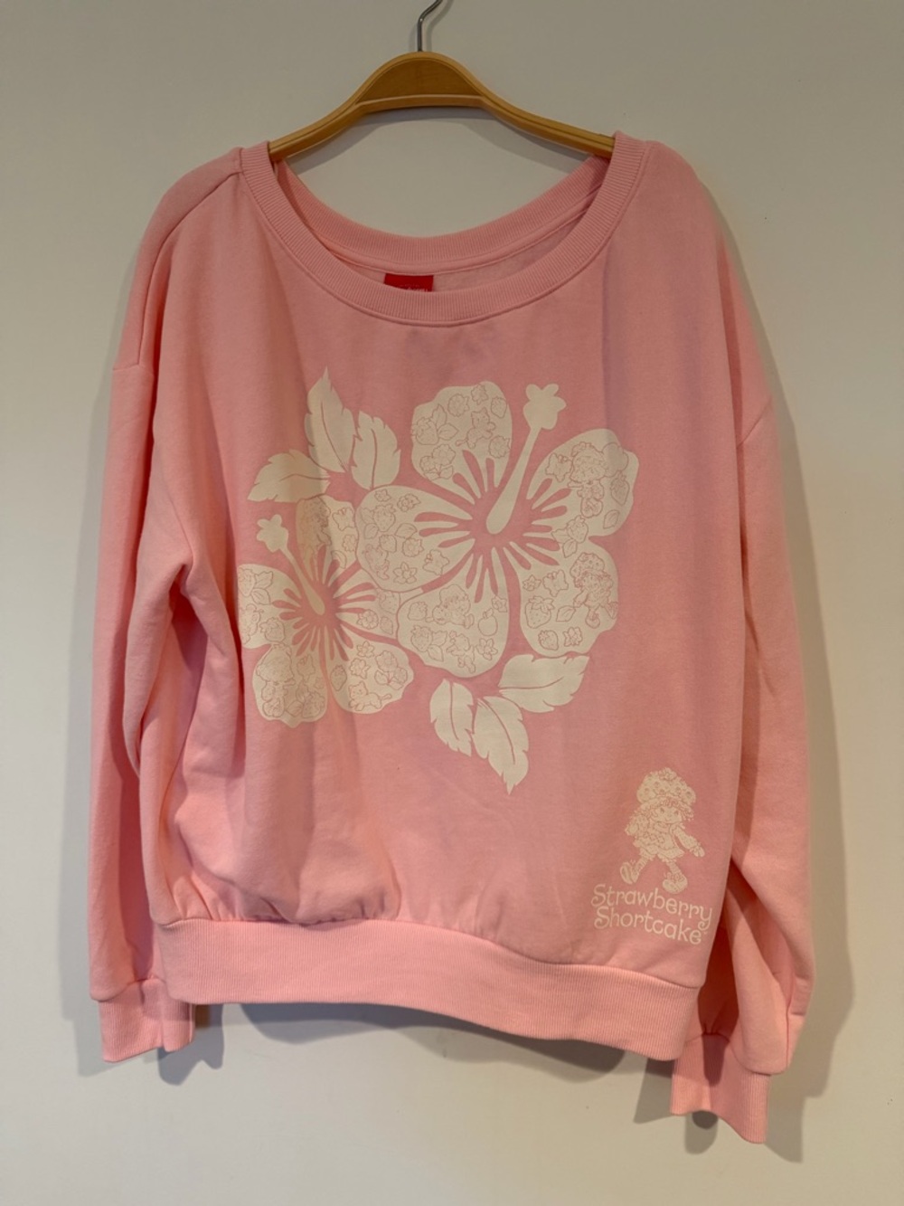 Strawberry shortcake Pink Floral Women's Sweatshirt